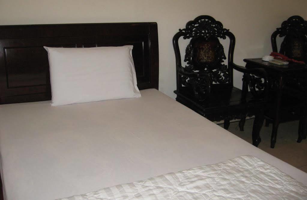 Thien Tue Hotel โฮจิมินห์ซิตี้ ภายนอก รูปภาพ