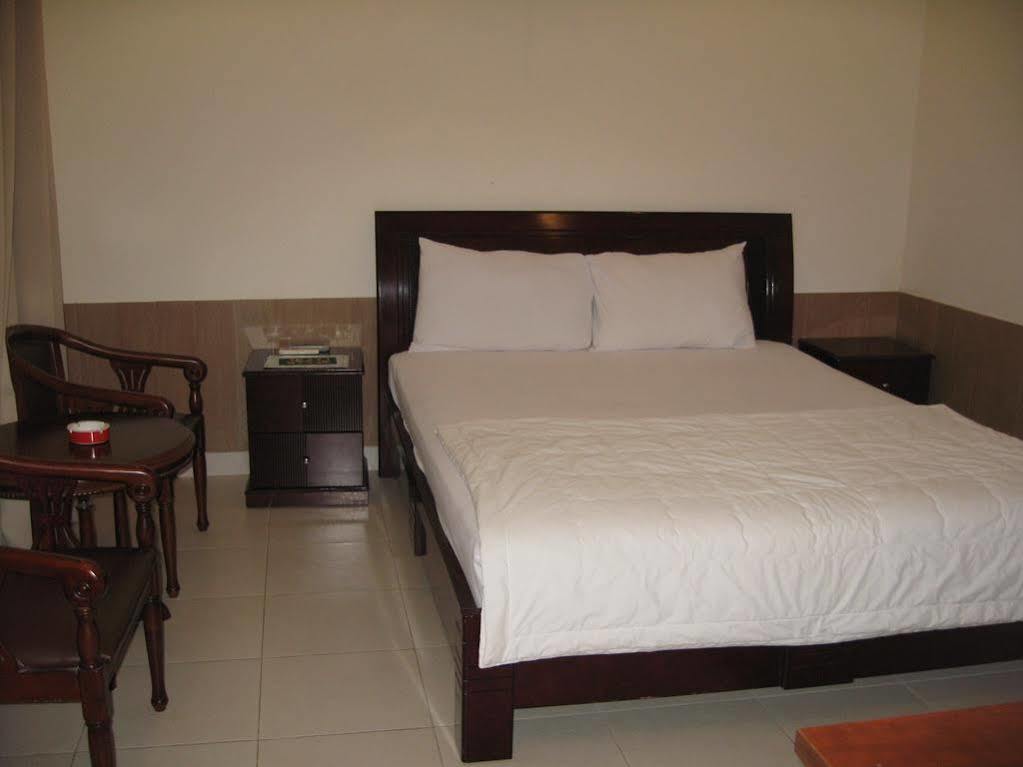 Thien Tue Hotel โฮจิมินห์ซิตี้ ภายนอก รูปภาพ